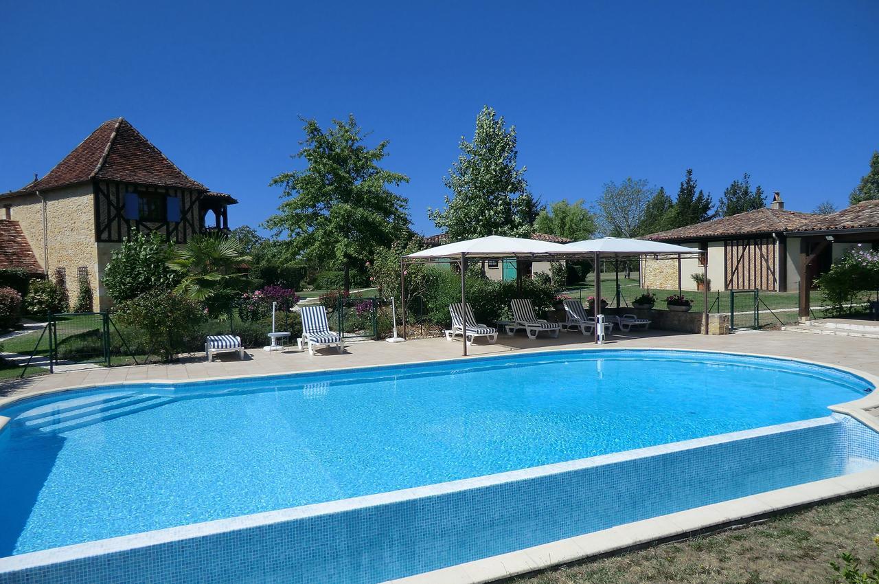 Au Jardin Fleuri Hotel Bosset Esterno foto