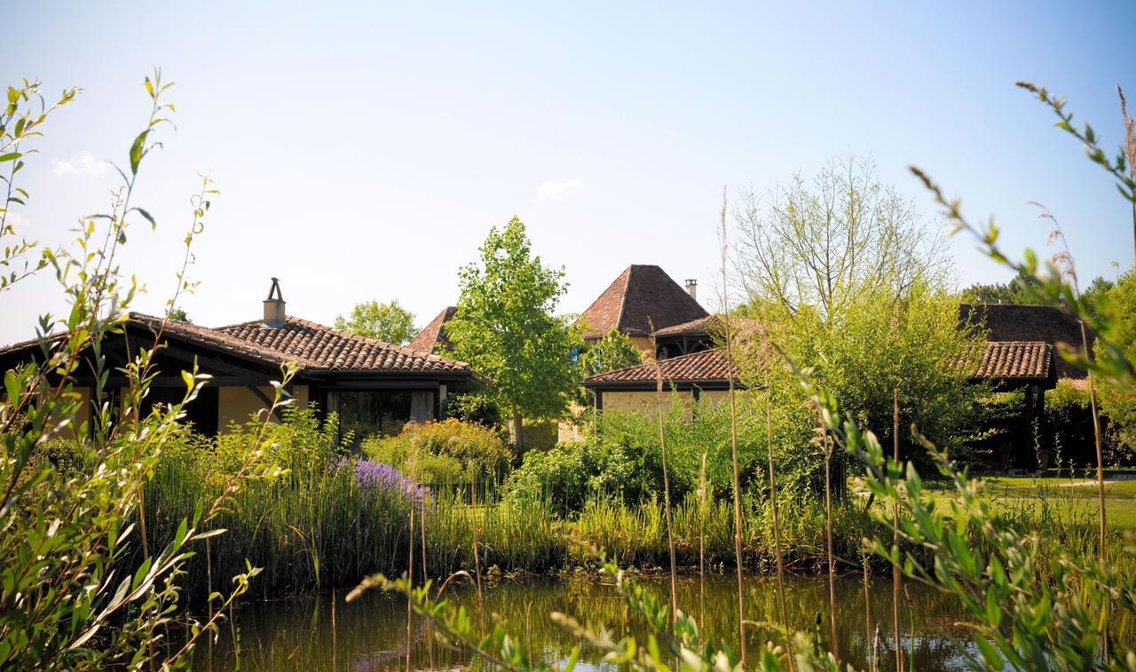 Au Jardin Fleuri Hotel Bosset Esterno foto