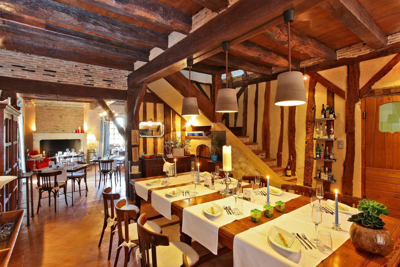 Au Jardin Fleuri Hotel Bosset Esterno foto